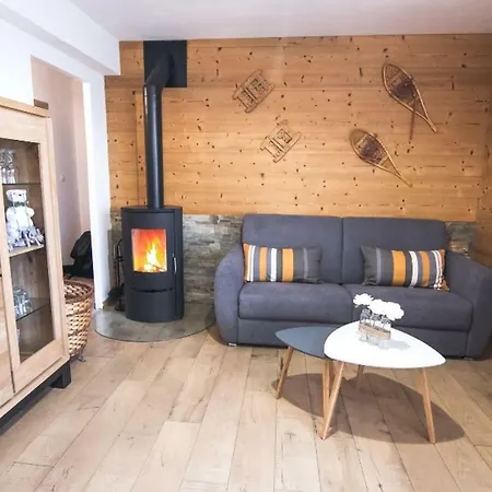 Orazur: Charming With Wood Stove And Garden Apartment Font-Romeu-Odeillo-Via