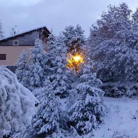 Apartment Orazur: Charming With Wood Stove And Garden Font-Romeu-Odeillo-Via
