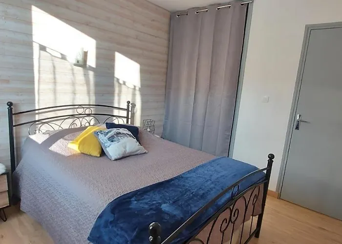Orazur - De Charme - 2 - Poele A Bois - 2 Balcons - Jardin - Parking - Internet - Linge Et Menage En Options Payantes *
